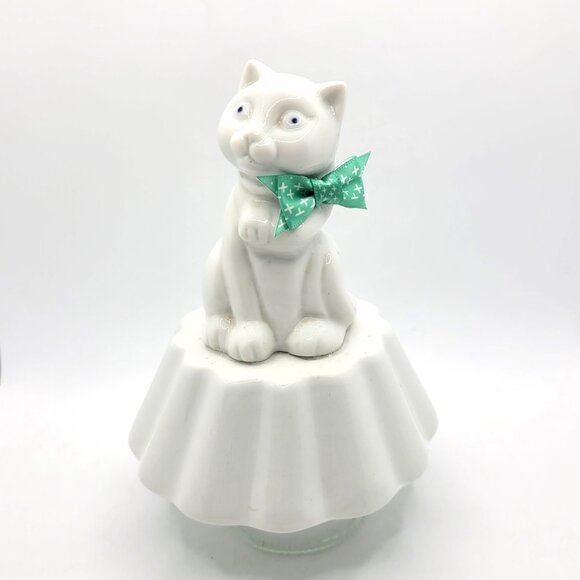 Altered Art White Kitty Cat with Green Bow using Repurposed Dishes and Jewelry - Picture 6 of 12